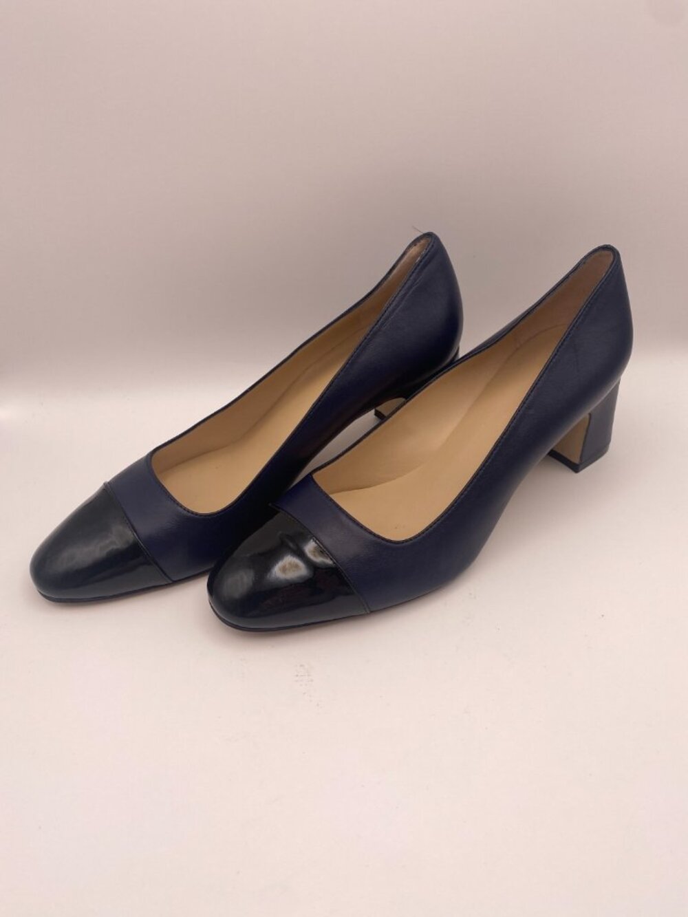 Stuart Weitzman Women’s 57MM Milla Cap Toe Navy Black Leather Pumps Sz 9 B